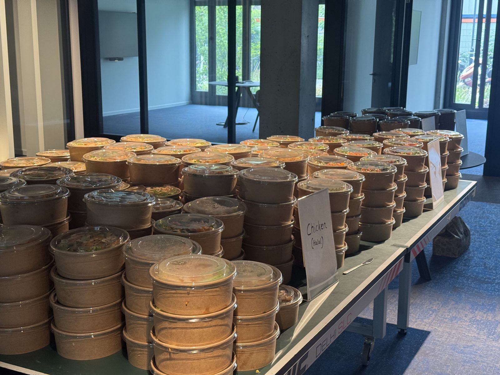 Fertig verpackte Catering-Boxen von Zushii